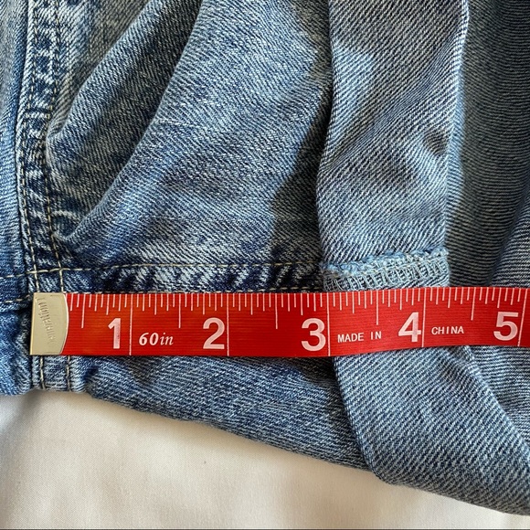 SOLD - (WO) Oversized Overall Shorts - Picture 8 of 8